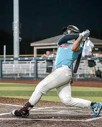 31205人！“新深体”首秀创上座纪录 深圳新鹏城憾负.